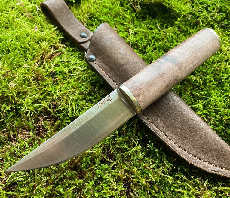 Puukko ''PUUKKO-3'' (teräs ''Elmax'' SuperClean), stabiloitu karjalan koivukahva.