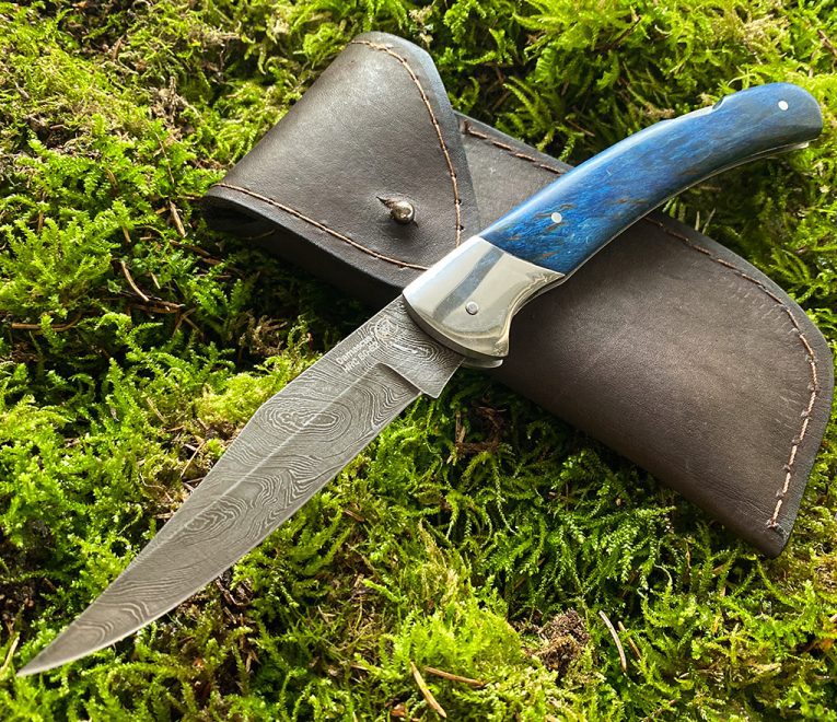 Damaskas tērauda saliekamais nazis