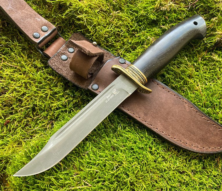 Nazis ''FINKA" (Bulat - Wootz tērauds), rokturis melns skābardis