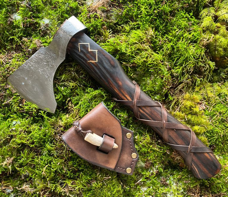 VĒSTURISKAIS LATVIEŠU CIRVIS - ar rokām kalts augstas kvalitātes oglekļa tērauds