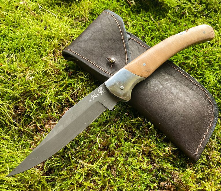 Saliekamais nazis - ar rokām kalts Bulat tērauds