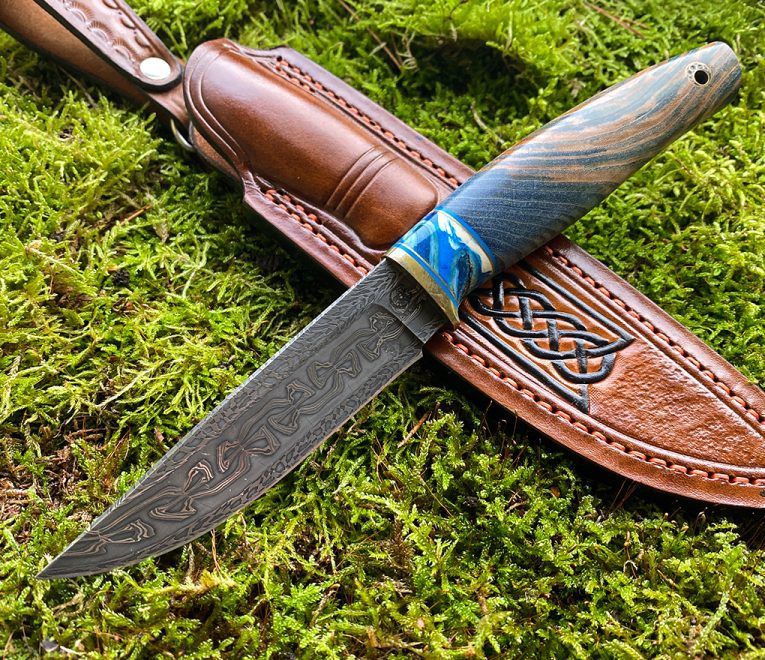 Veitsi "MAGNUM", taottu Mosaic Damascus teräksestä veitsi, kahva stabiloitu Mammutin keihäänkärki