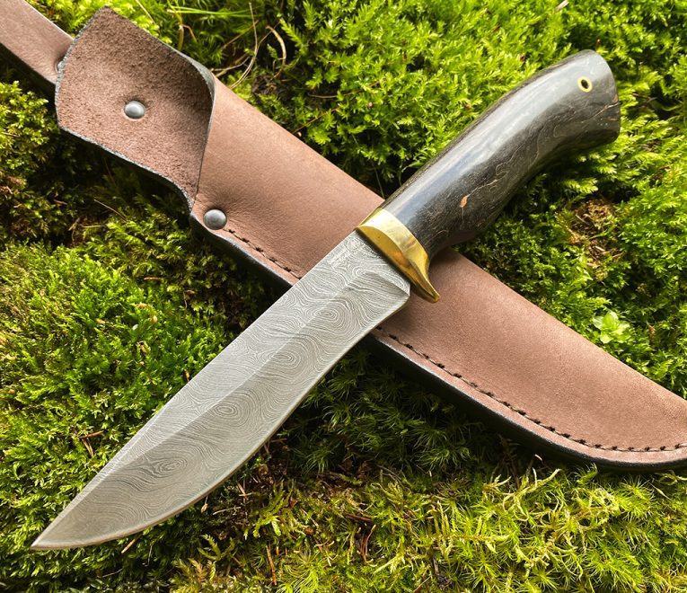 Knife ''Scandinavian'' - hand forged Damascus steel blade knife