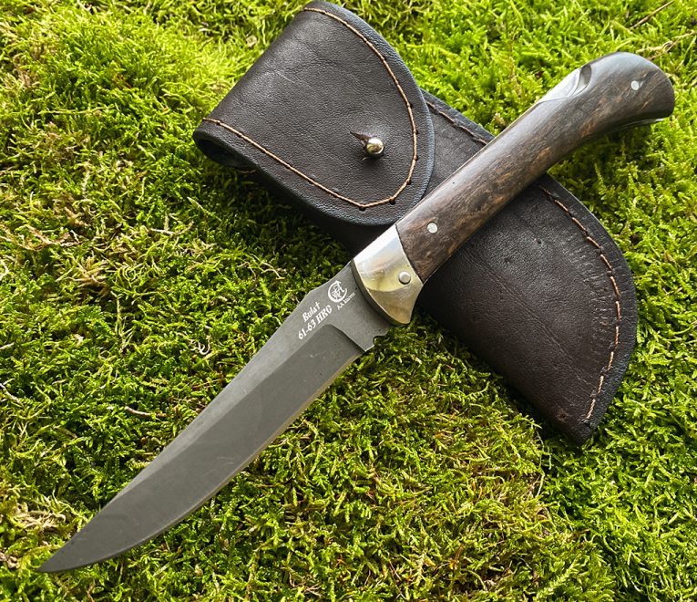 Rankomis kaltas "Bulat-Wootz" plieno peilis