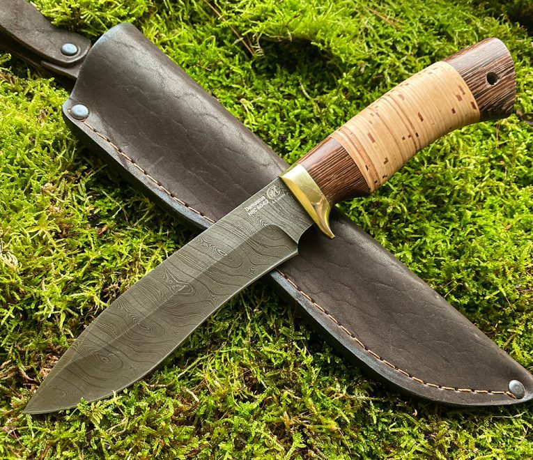 Nuga ''CHIEFTAIN'' - käsitsi sepistatud Damaskuse terasest teraga nuga