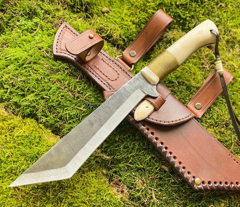 Vana-Läti relv ja tööriist - ''THREE-EDGED KNIFE''