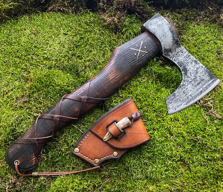 "Vēsturiskais latviešu cirvis" - CIRVIS